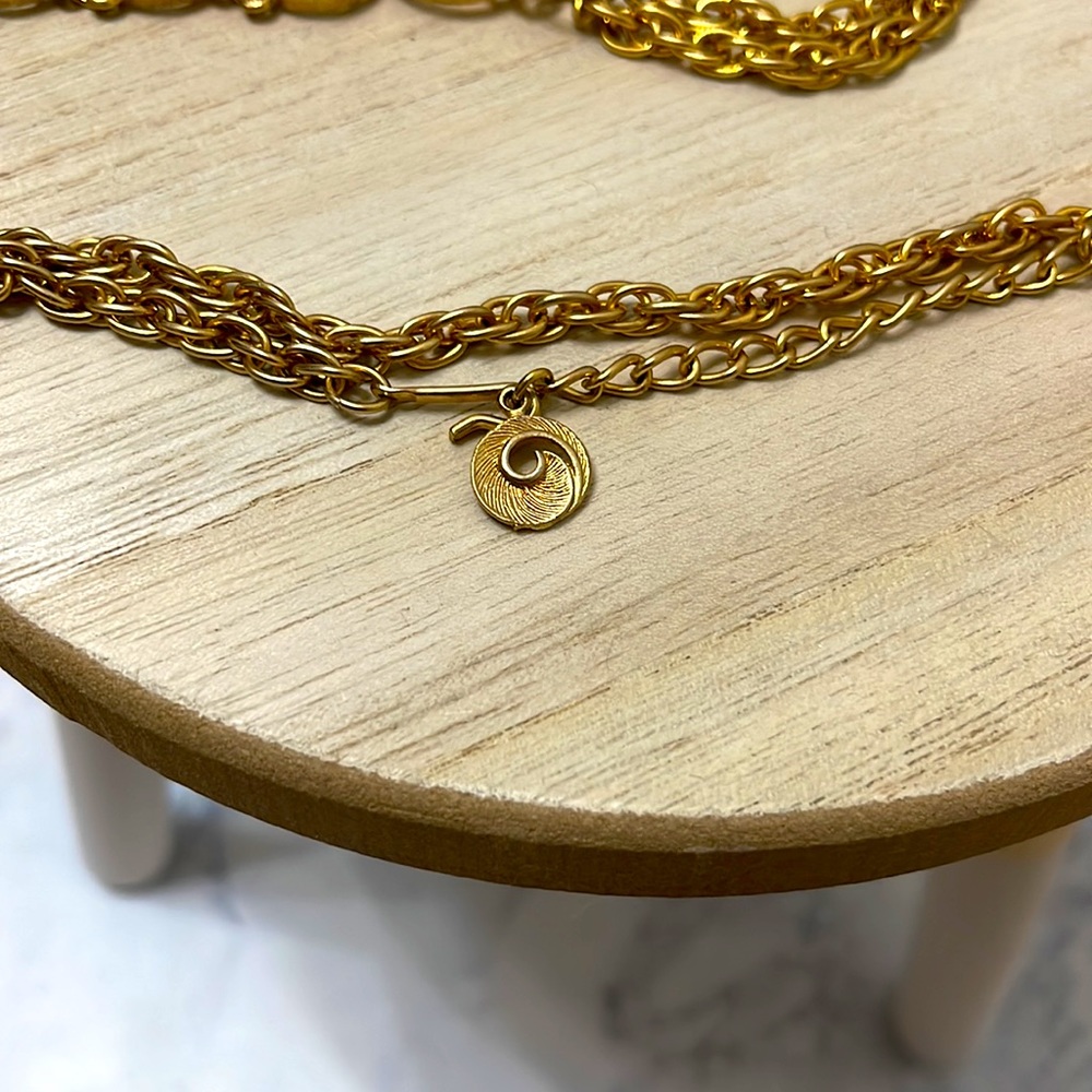 ✨Vintage gold plated triangular pendant, earrings with gold charms, thick chain - Picture 3 of 7
